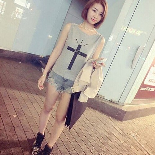 レディース　トップス　ノースリーブ　タンクトップ　カットソー　春　夏　ラウンドネック　綿　シンプル　プリント　大きいサイズ　カジュアル　大人可愛い　フェミニン　デート　お出かけ　普段着　ホワイト　グレー　送料無料