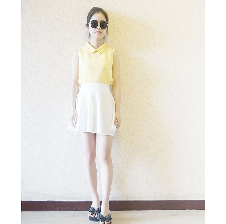 レディース　トップス　ノースリーブ　無地　ブラウス　カットソー　シフォン　ビーズ　襟　シンプル　カジュアル　可愛い　フェミニン　おしゃれ　デート　お出かけ　普段着　イエロー　送料無料