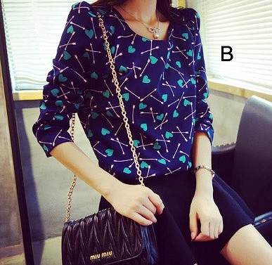 レディース　トップス　カットソー　Tシャツ　ラウンドネック　長袖　シフォン　花柄　総柄　ハート　エレガント　セクシー　カジュアル　大人可愛い　フェミニン　おしゃれ　通勤　デート　お出かけ　普段着　ホワイト　ネイビー　送料無料