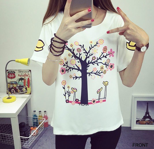 レディース　トップス　Tシャツ　カットソー　プリント　ラウンドネック　半袖　綿　コットン　ゆったり　花柄　小鳥　カジュアル　大人可愛い　フェミニン　デート　お出かけ　普段着　ホワイト　送料無料