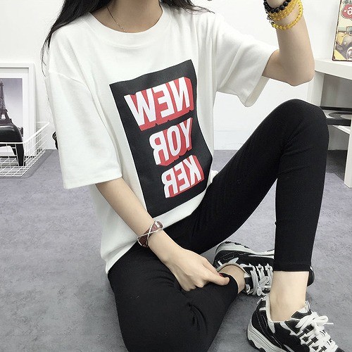 レディース　プリント　Tシャツ　半袖　ショートスリーブ　トップス　春　夏　女性　大人　カジュアル　キュート　可愛い　おしゃれ　エレガント　セクシー　ファッション　ホワイト　ブラック　白　黒　M　L　XL　XXL　サイズ　送料無料