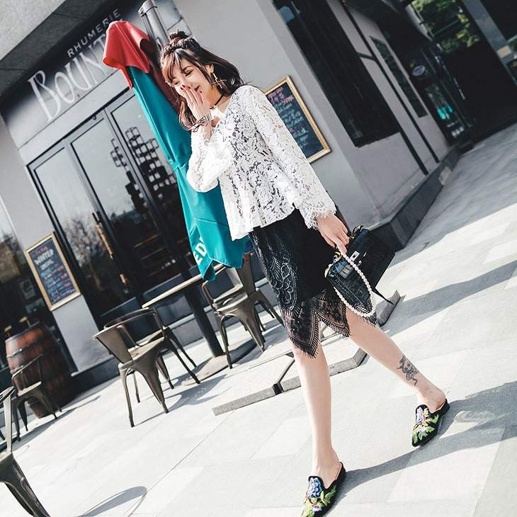 レディース　ペンシルスカート　レース　膝丈　無地　ボトムス　春物　夏物　服　人気　女性　大人　婦人服　カジュアル　キュート　可愛い　おしゃれ　セクシー　エレガント　セクシー　ブラック　黒　フリーサイズ　ワンサイズ　送料無料