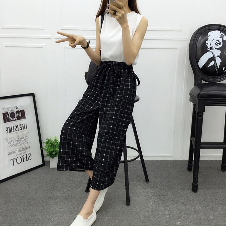 レディース　ワイドレッグパンツ　ストライプ　ドット　クロップド　半端丈　七分丈　ボトムス　春物　夏物　服　人気　女性　大人　婦人服　カジュアル　フェミニン　キュート　可愛い　おしゃれ　エレガント　セクシー　ブラック　M　L　サイズ　送料無料