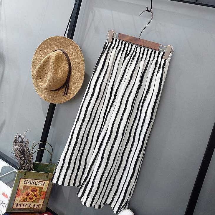 レディース　ボトムス　ガウチョパンツ　ワイドパンツ　スカーチョ　ストライプ　春夏　フリーサイズ　大人カジュアル　シンプル　オフィス　OL　デイリー　お出かけ　デート　ホワイト　送料無料
