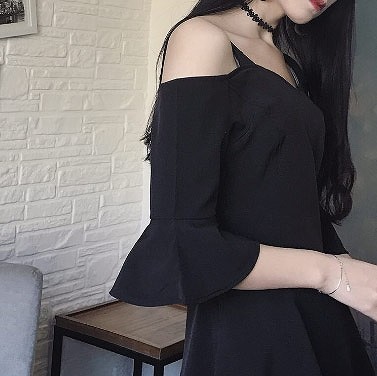 レディース　オールインワン　サロペット　ワンピース　フレアスカート　ミニスカート　トランペットスリーブ　5分袖　フェミニン　キュート　可愛い　おしゃれ　セクシー　シンプル　ブラック　無地　送料無料