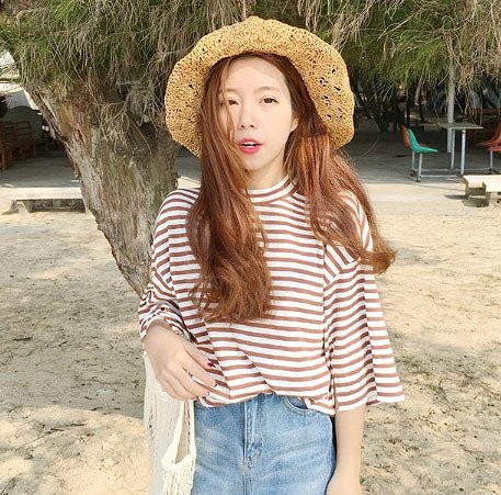 レディース　トップス　Tシャツ　ボーダー　ストライプ　カットソー　ラッパ袖　ラウンドネック　5分袖　綿　コットン　シンプル　ゆったり　カジュアル　大人可愛い　フェミニン　おしゃれ　デート　お出かけ　普段着　送料無料