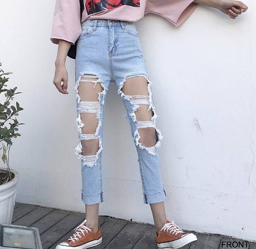 レディース　ボトムス　ジーンズ　デニム　クロップドパンツ　フレイドヘム　切りっぱなし　カットオフ　ダメージ　クラッシュ　ロールアップ　カジュアル　フェミニン　リゾート　普段着　デイリー　お出かけ　デート　ライトブルー　送料無料