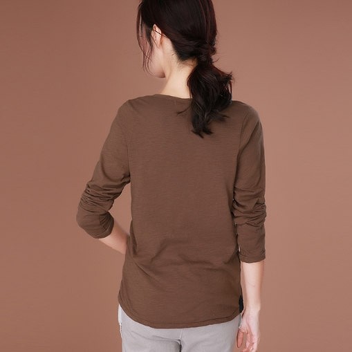 レディース　Ｔシャツ　長袖　ラウンドネック　ビッグヤード　すっきり　シンプル　おしゃれ　エレガント　カジュアル　お出かけ　デート　デイリー　普段着　ピンク　ブラウン　送料無料