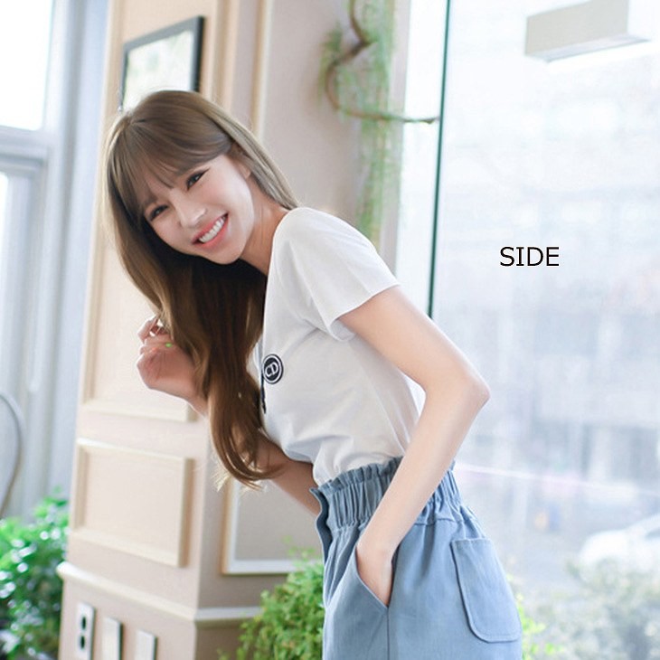 レディース　刺繍　ワンポイント　Tシャツ　ラウンドネック　半袖　トップス　人気　春物　夏物　女性　大人　カジュアル　キュート　可愛い　おしゃれ　きれいめ　ファッション　ホワイト　白　S　M　L　XL　サイズ　送料無料