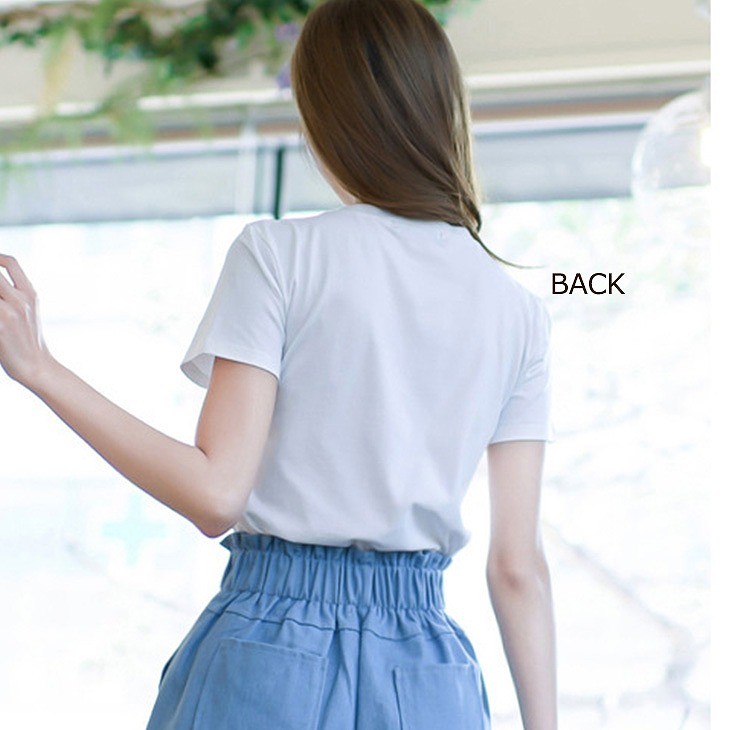 レディース　刺繍　ワンポイント　Tシャツ　ラウンドネック　半袖　トップス　人気　春物　夏物　女性　大人　カジュアル　キュート　可愛い　おしゃれ　きれいめ　ファッション　ホワイト　白　S　M　L　XL　サイズ　送料無料