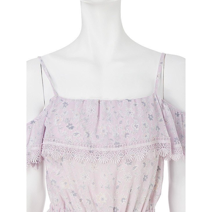 レディース　ワンピース　ストラップ付き　オフショルダー　マキシ丈　ロング丈　トップス　ボトムス　人気　春物　夏物　女性　大人　カジュアル　可愛い　フェミニン　おしゃれ　ファッション　ホワイト　パープル　フリーサイズ　ワンサイズ　送料無料