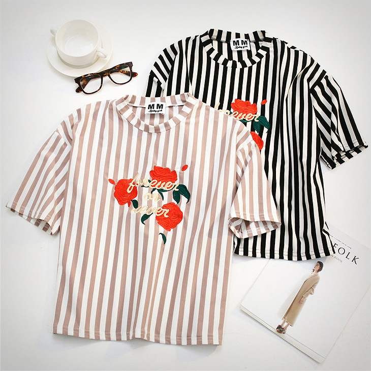 レディース　ストライプ　半袖　Tシャツ　クルーネック　トップス　人気　春物　夏物　女性　大人　カジュアル　キュート　可愛い　フェミニン　上品　おしゃれ　ファッション　ブラック　ピンク　フリーサイズ　ワンサイズ　送料無料