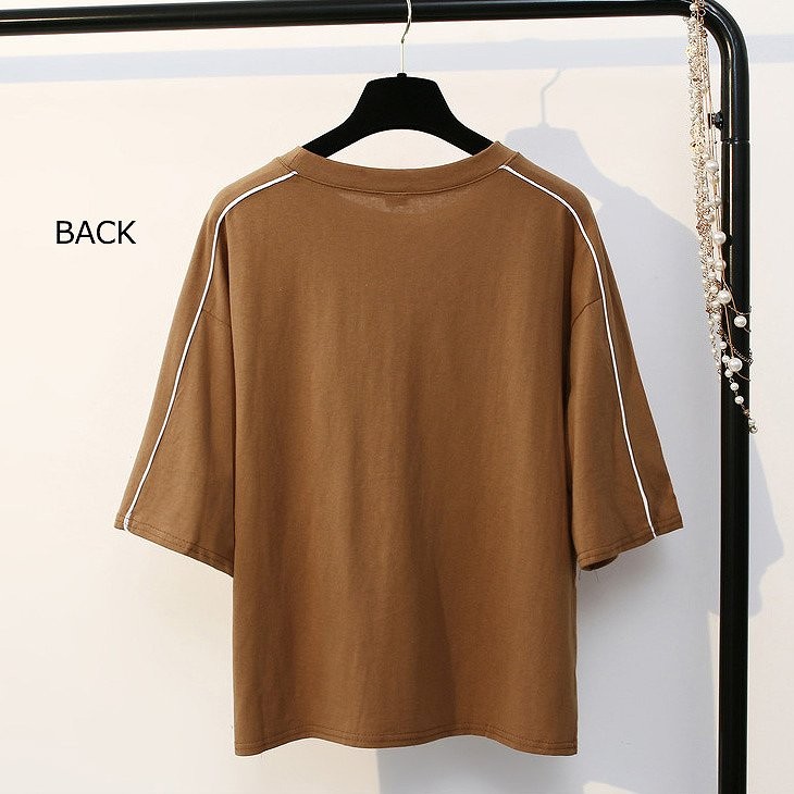 レディース　パイピング　刺繍　ロゴ　半袖　Tシャツ　ラウンドネック　トップス　人気　春物　夏物　女性　大人　カジュアル　キュート　可愛い　フェミニン　おしゃれ　ファッション　ブラック　ホワイト　レッド　フリーサイズ　ワンサイズ　送料無料