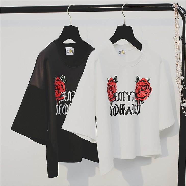 レディース　トップス　Tシャツ　ラウンドネック　5分袖　プリント　シンプル　カジュアル　春夏　フリーサイズ　大人可愛い　フェミニン　デート　お出かけ　デイリー　ホワイト　ブラック　送料無料