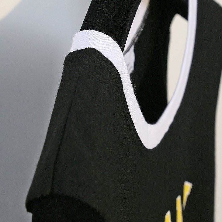 レディース　トップス　タンクトップ　ノースリーブ　カットソー　英字プリント　シンプル　カジュアル　春夏　フリーサイズ　大人可愛い　スポーツ　フェミニン　デート　お出かけ　デイリー　イエロー　グリーン　ホワイト　ブラック　送料無料