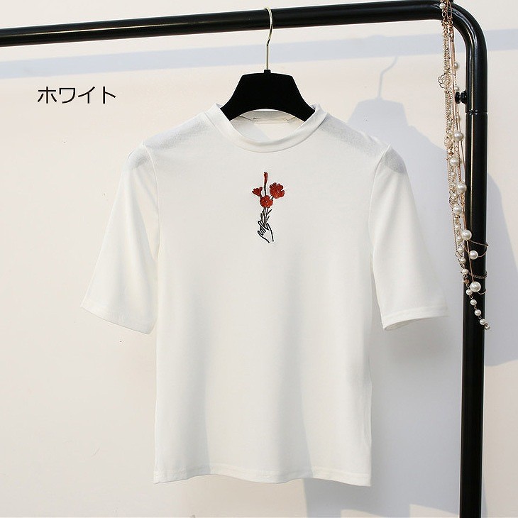 レディース　トップス　Tシャツ　ラウンドネック　半袖　ワンポイント　刺繍　シンプル　カジュアル　春夏　フリーサイズ　大人可愛い　フェミニン　デート　お出かけ　デイリー　イエロー　ブラウン　ホワイト　送料無料