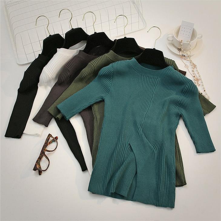 レディース　トップス　カットソー　ニット　Tシャツ　無地　ラウンドネック　半袖　シンプル　スリム　エレガント　セクシー　カジュアル　大人可愛い　フェミニン　おしゃれ　通勤　デート　お出かけ　普段着　ブラック　ホワイト　グリーン　送料無料