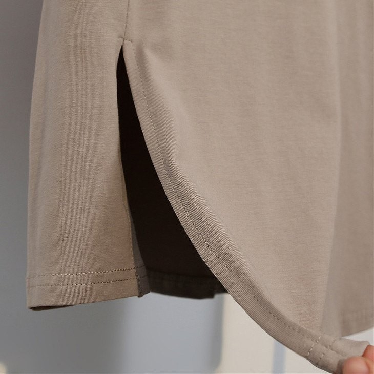 レディース　トップス　Tシャツ　無地　カットソー　半袖　シンプル　アシンメトリー　スリット　エレガント　セクシー　カジュアル　大人可愛い　フェミニン　おしゃれ　通勤　デート　お出かけ　普段着　ホワイト　ブラック　送料無料