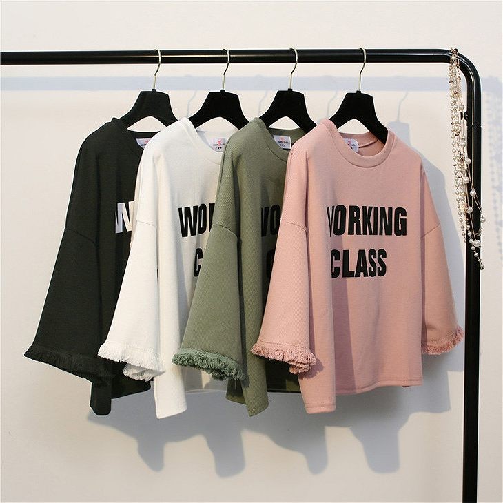 レディース　トップス　Tシャツ　カットソー　ラウンドネック　半袖　綿　コットン　タッセル袖　フリンジ　ゆったり　カジュアル　大人可愛い　フェミニン　おしゃれ　デート　お出かけ　普段着　ブラック　ホワイト　ピンク　グリーン　送料無料