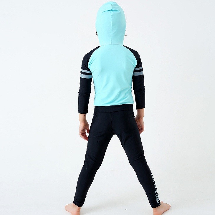 キッズ　ジュニア　男の子　水着　スイムウェア　セット　長袖　ラッシュガード　ロングパンツ　ハーフパンツ　カジュアル　かわいい　キュート　夏　ビーチ　リゾート　マリン　海水浴　プール　スイミング　ブルー　グリーン　ライトブルー　送料無料　