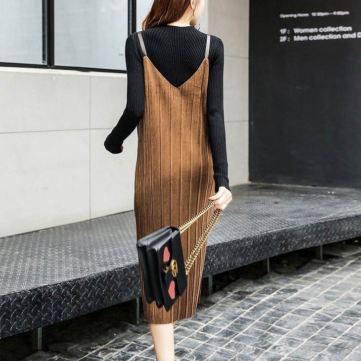 レディース　ツーピース　無地　プリーツ　ワンピース　ミディ丈　膝下　ノースリーブ　ハイネック　セーター　大人可愛い　カジュアル　大きいサイズ　シンプル　デイリー　お出かけ　デート　ブラック　ブラウン　送料無料