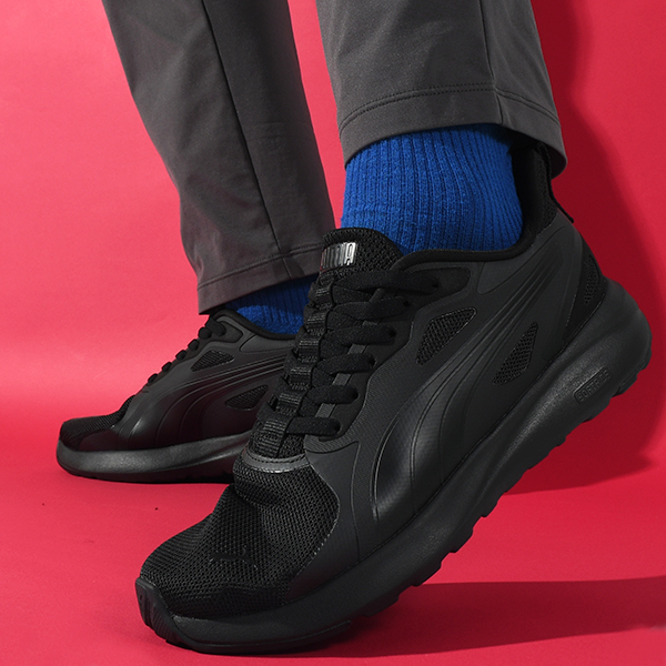 定価：12,000円 PUMA メンズ スニーカー 超美品 プーマ（PUMA）（メンズ）スニーカー ランニングシューズ スカイ