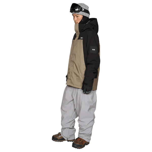 未使用タグ付き SCAPE WORK PANTS スノーボードウェア Lサイズ SCAPE（エスケープ） 35%off ラス1 Lサイズ のみ スノーボードウェア