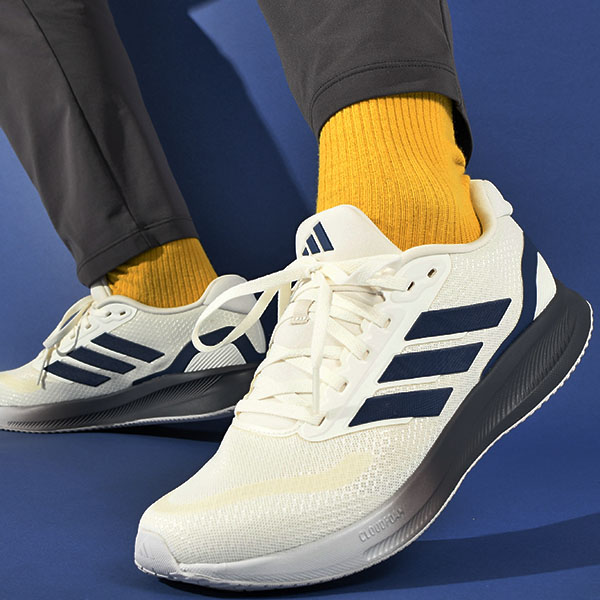 ♦【アディダス】✨新品未使用　ランニングシューズ ウルトラブースト23　22.5 adidas（アディダス） ランニングシューズ メンズ 防水モデル