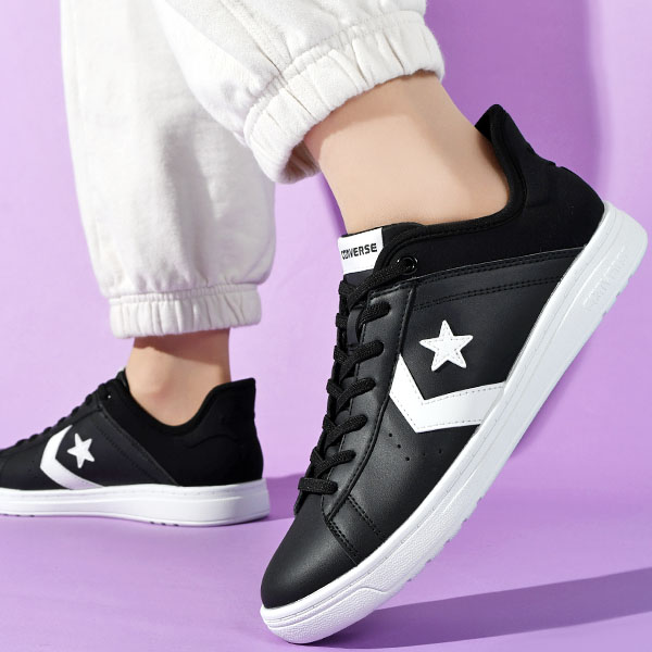 CONVERSE（コンバース） 手を使わずに立ったまま履ける スニーカー