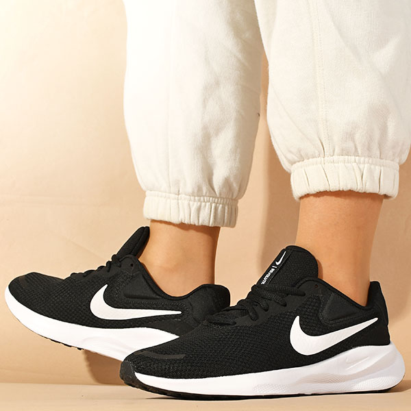 NIKE スニーカー ナイキ Revolution7 ランニングシューズ FB8501 楽天市場】ナイキ NIKE REVOLUTION 7 WIDE レボリューション 7