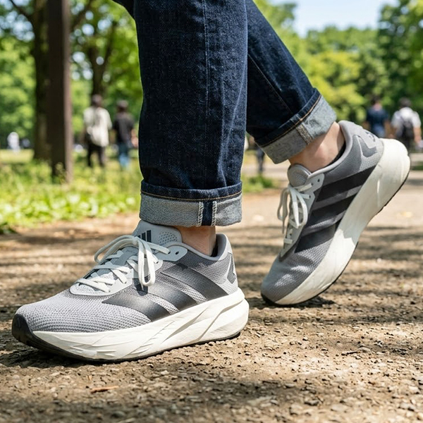 adidas（アディダス） 2026秋冬新作 メンズ 厚底 ランニングシューズ