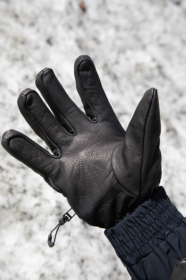 HAND OUT スキー　スノボ　グローブ　黒 レザー HAND OUT GLOVES｜グローブを装着したまま、手先を自由に