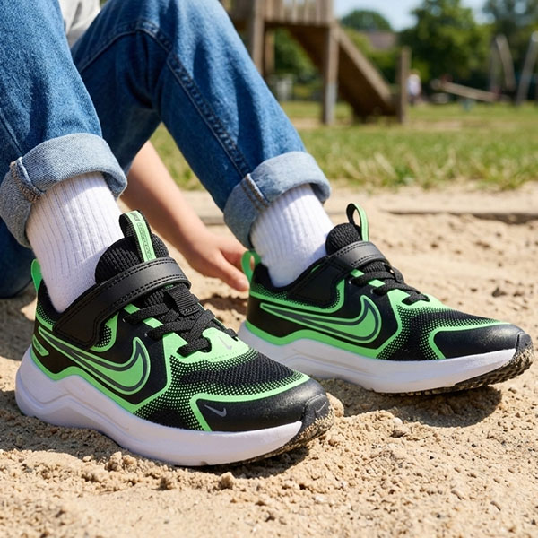 NIKE（ナイキ） 2026秋新作 キッズ シューズ スニーカー コズミック