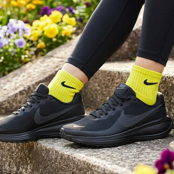 NIKE（ナイキ） 2026春夏新作 幅広 スニーカー ランニングシューズ