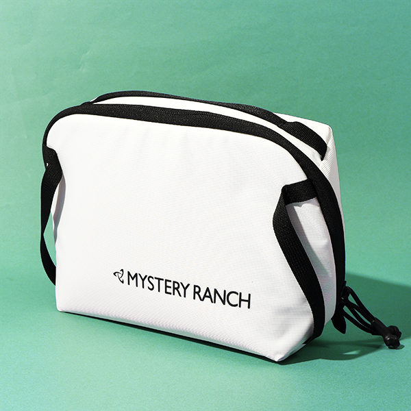 ミッションコントロール Mサイズ ホワイト ミステリーランチ MYSTERY RANCH（ミステリーランチ） ラスト1点 ホワイト 日本正規品