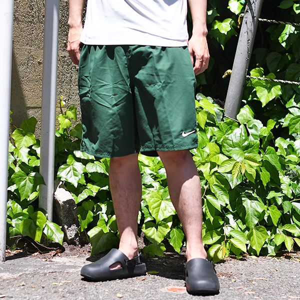 NIKE（ナイキ） ネコポス発送！ナイキ 水陸両用 膝丈 ショートパンツ