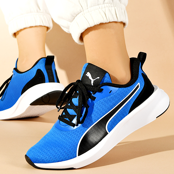 PUMA（プーマ） 35%off レディース スニーカー フライヤー LITE MU JR