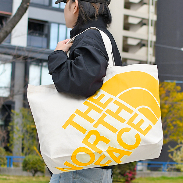 斉藤様！一回のみ使用！ほぼ新品　ノースフェイストートバッグ THE NORTH FACE（ザ ノースフェイス） 2026春夏新作 ネコポス発送