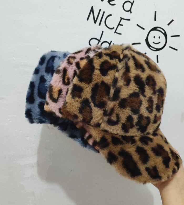 キャップ 帽子 ファー レディース ヒョウ柄 豹柄 ひょう柄 レオパード柄 もこもこ 秋 冬 送料無料 Wh Clarah 通販 Yahoo ショッピング