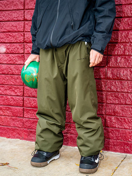 美品　VOLCOMスノーボードジャケット+ESTIVOスノーボードパンツ VOLCOM（ボルコム） 45%off スノーボードウェア VLCMXDUSTBOX PANT