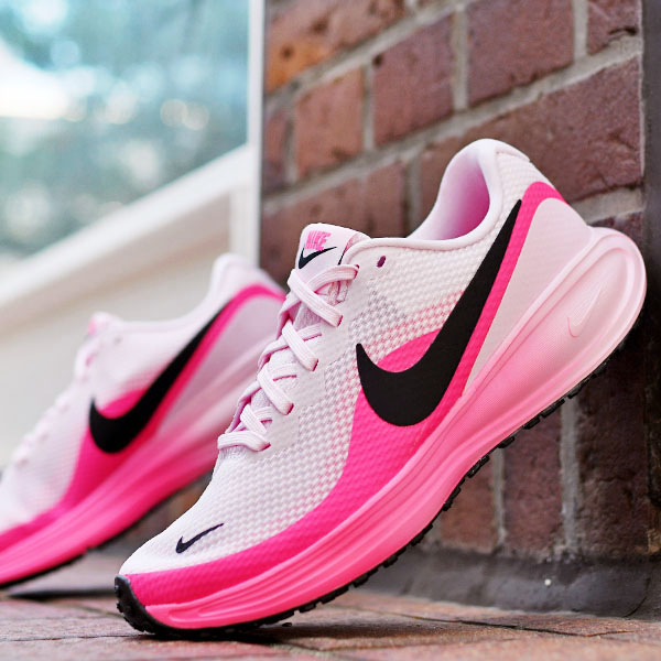 Nike ランニングシューズ ピンク/ブラック28.0cm Nike ランニングシューズ ピンク/ブラック28.0cm 楽天市場】ナイキ