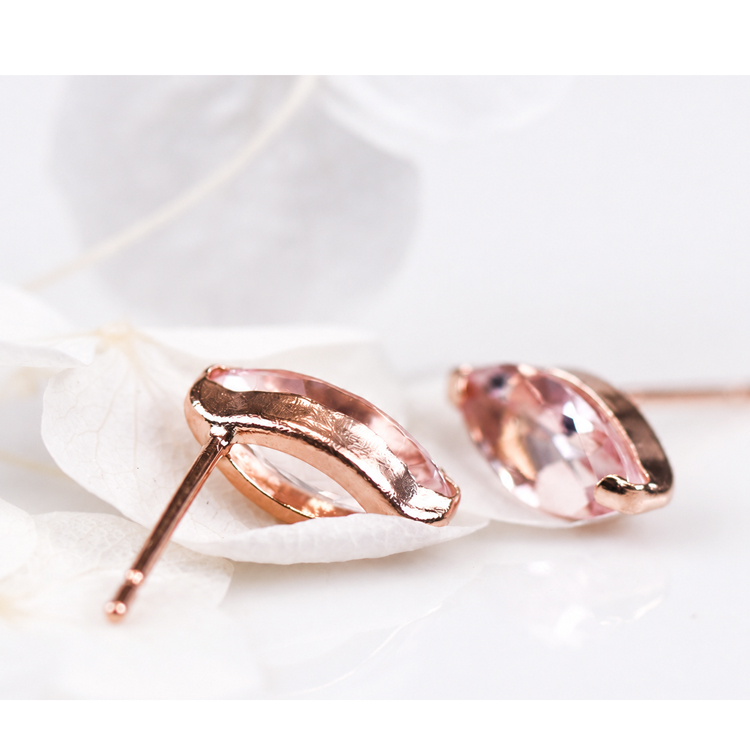 K18PG ピアス モルガナイト 0.8ct 一粒 18金 ピンクゴールド 小さめ 天然 華奢 小粒 レディース 金属アレルギー対応 シンプル 上品 誕生日 プレゼント ギフト mcの画像