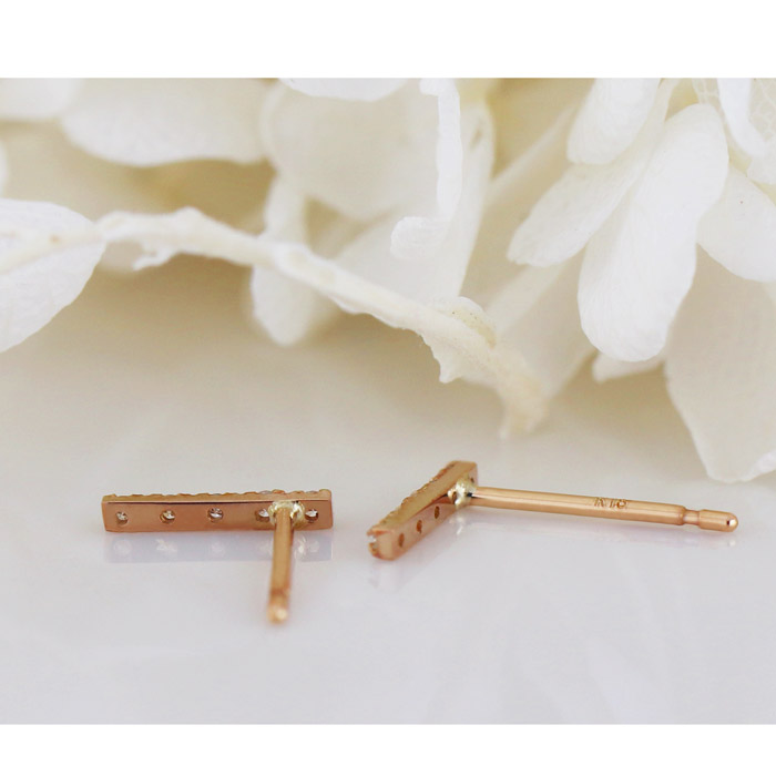 k18金ピアス ラインダイヤモンド付き 楽天市場】＼7％OFFクーポン対象 2点購入16日迄／ ダイヤモンド