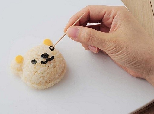 ひとつのおにぎり型で4つの動物おにぎりが作れる商品です キャラ弁 グッズ くまさん と なかまたち おにぎり セット お弁当 カッター おにぎり レシピ 型抜き 弁当 ランチ パンダ おむすび キャラクター 代購幫