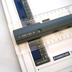 ステッドラー（STAEDTLER） 送料無料 製図板 マルステクニコ製図板 A3