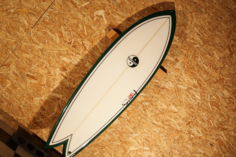 美品　サーフィン　レトロ ツイン　フィッシュ　Mark website 5.8 美品 サーフィン レトロ ツイン フィッシュ Mark website 5.8
