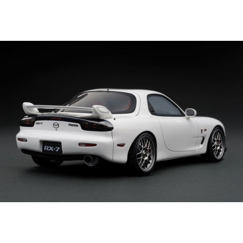 ignition model 1／18 MAZDA RX-7 (FD3S) Spirit R Type A White