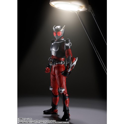 バンダイshフィギュアーツ真骨彫製法仮面ライダー龍騎 S.H.Figuarts(真骨彫製法) 仮面ライダー龍騎 (塗装済み可動フィギュア