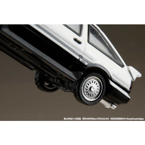 1／64 Toyota COROLLA LEVIN(AE86)／『頭文字D』 秋山渉VS藤原拓海