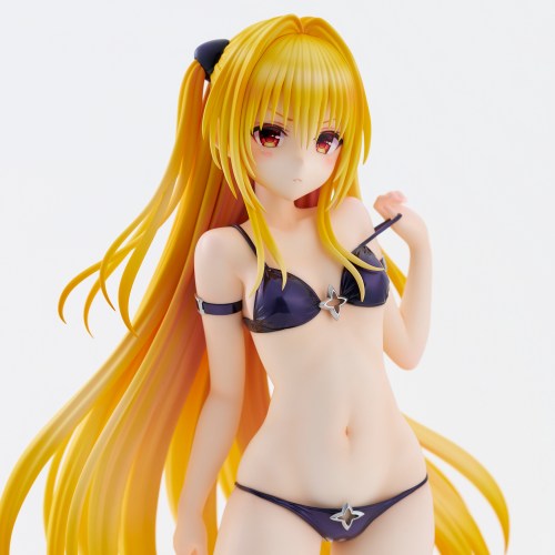 ToLOVEる-とらぶる-ダークネス』 水着シリーズ 「金色の闇」 1／4